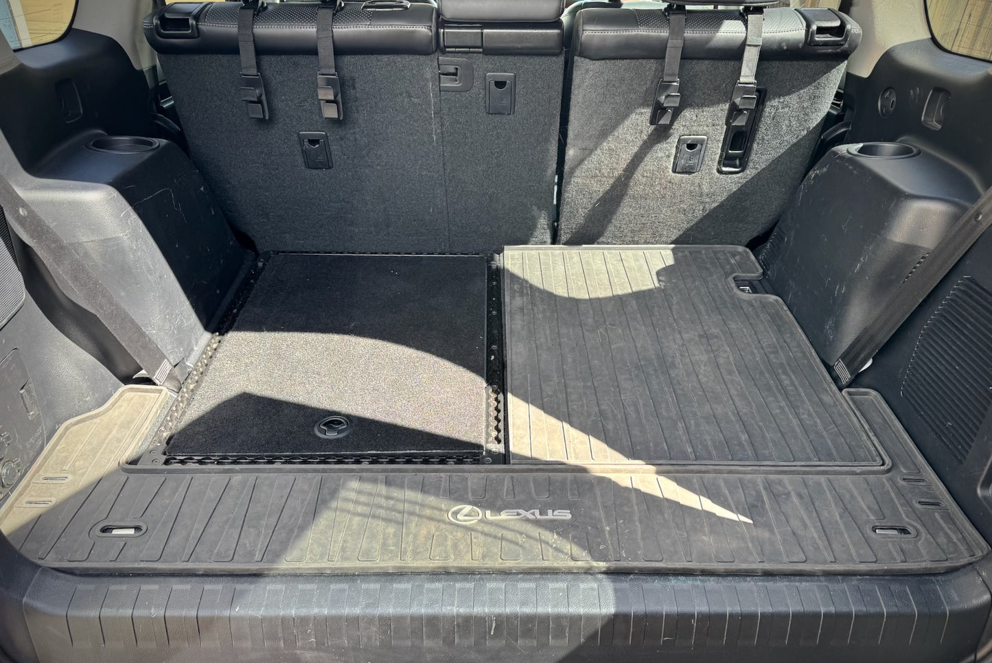 backPAC Cargo Cache, GX460; Left-side