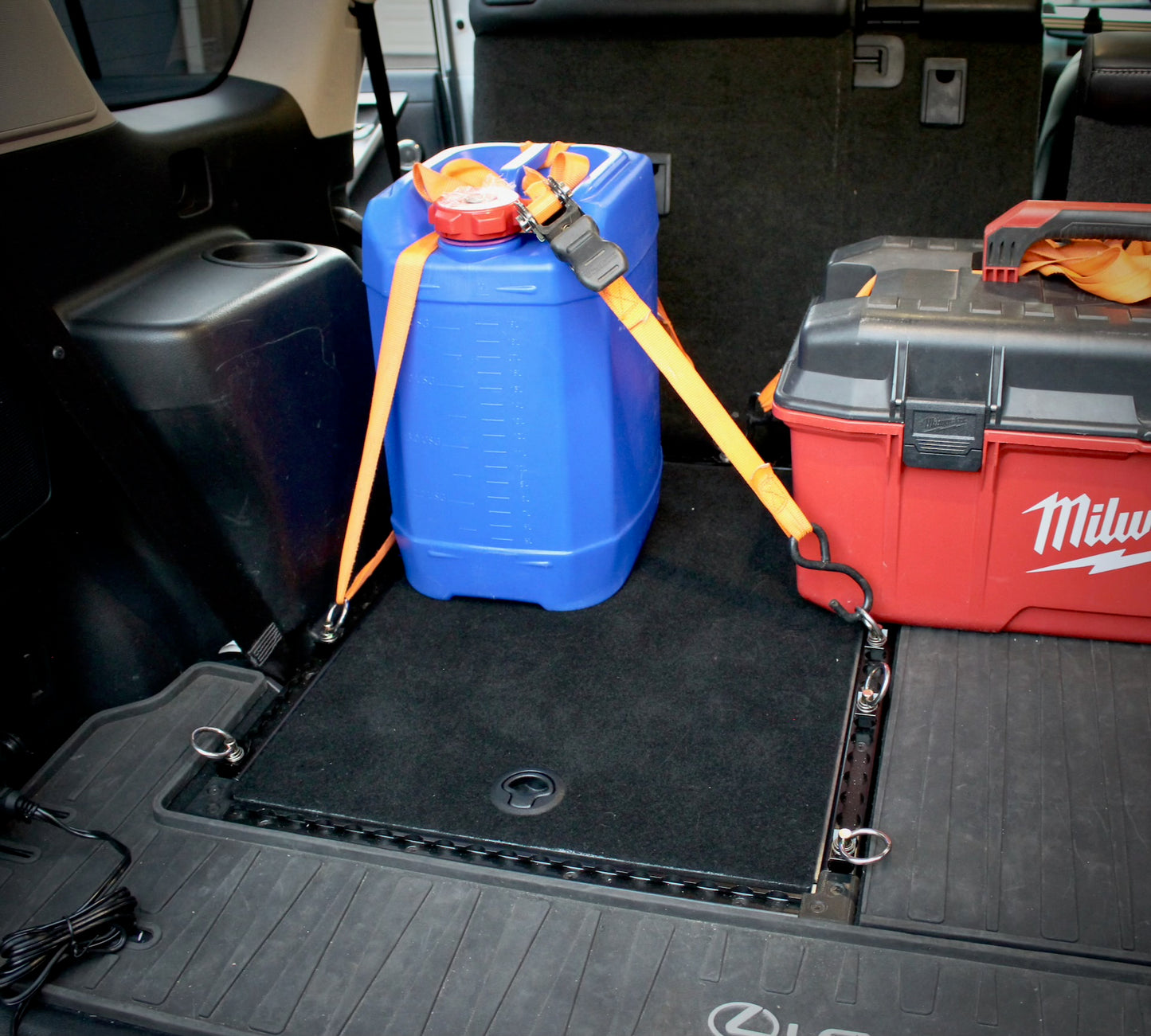 backPAC Cargo Cache, GX460; Left-side